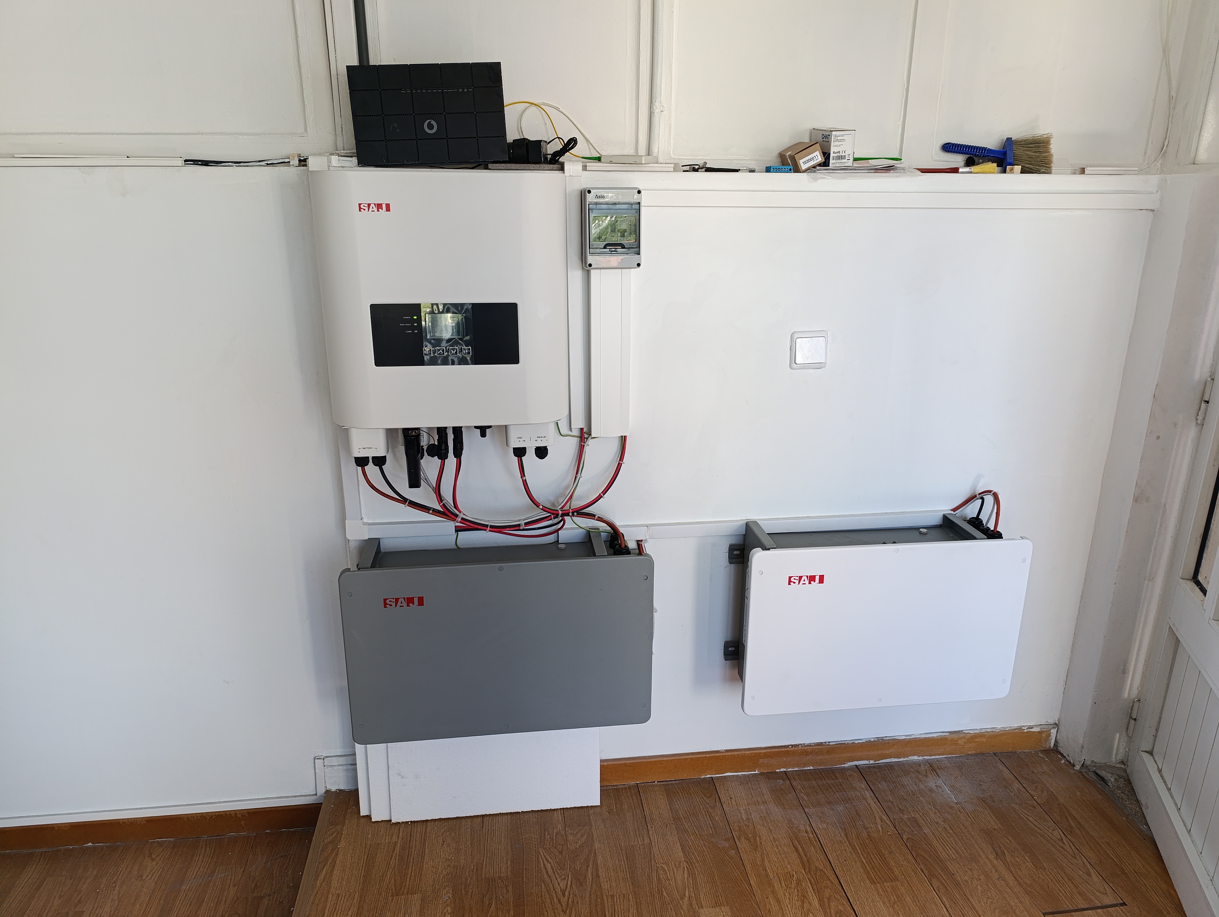 Sistema fotovoltaico com bateria em Paços de Brandão